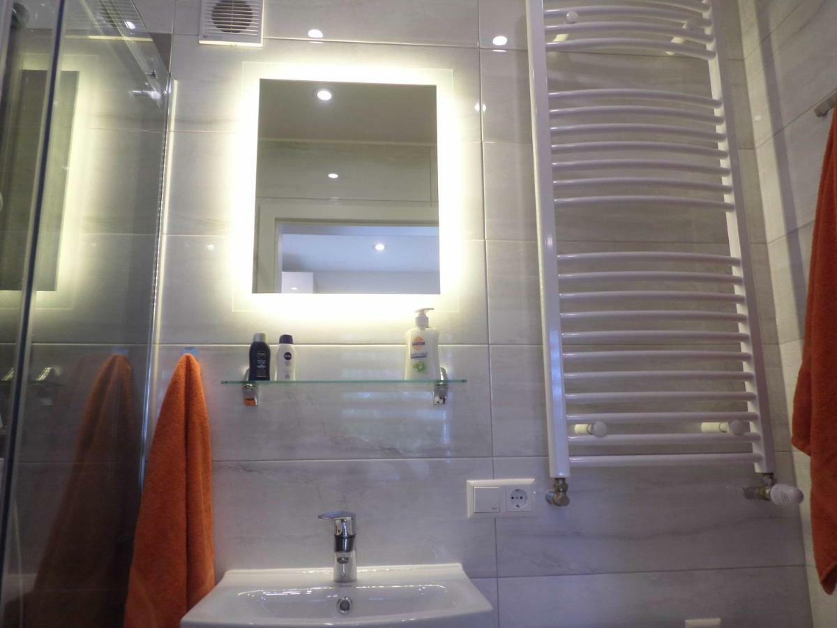 1 Zi. Apartment Naehe Flughafen/Messe Stuttgart 24H Waldenbuch Екстериор снимка