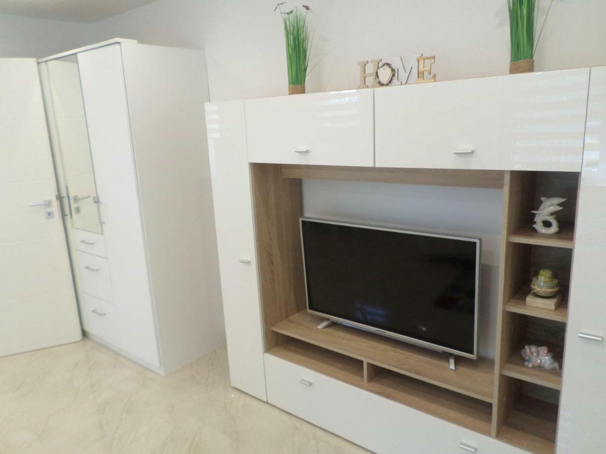 1 Zi. Apartment Naehe Flughafen/Messe Stuttgart 24H Waldenbuch Екстериор снимка